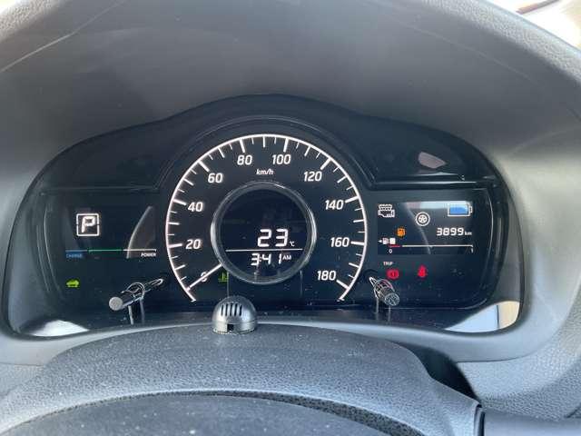 ノート 1.2 e-POWER X ブラックアロー ナビ+AVM Dレコ クルコン スマートM 障害物ソナー アラウンドビュ-モニター 車線逸脱 1オーナー スマートキー アクティブクルーズコントロール キーレス ナビTV Wエアバッグ アルミ パワーウインドウ オートエアコン ETC 記録簿(4枚目)