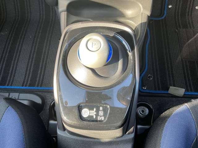 ノート 1.2 e-POWER X ブラックアロー ナビ+AVM Dレコ クルコン スマートM 障害物ソナー アラウンドビュ-モニター 車線逸脱 1オーナー スマートキー アクティブクルーズコントロール キーレス ナビTV Wエアバッグ アルミ パワーウインドウ オートエアコン ETC 記録簿(14枚目)