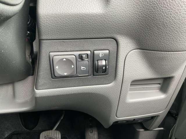 ＮＶ２００バネットワゴン １．６　１６Ｘ－２Ｒ　スライドサイドウィンドウ　ＥＴＣ　記録簿　助手席エアバック　１オーナー　パワーステアリング　ＥＴＣ　パワーウィンドウ　運転席エアバッグ　ＡＢＳ　エアコン　リモコンキー（6枚目）