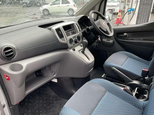 ＮＶ２００バネットワゴン １．６　１６Ｘ－２Ｒ　スライドサイドウィンドウ　ＥＴＣ　記録簿　助手席エアバック　１オーナー　パワーステアリング　ＥＴＣ　パワーウィンドウ　運転席エアバッグ　ＡＢＳ　エアコン　リモコンキー（10枚目）