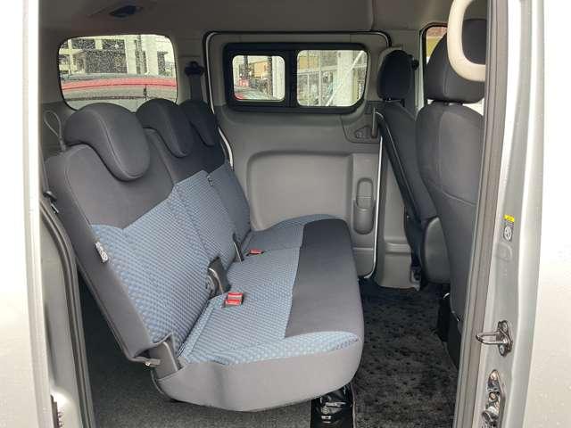 ＮＶ２００バネットワゴン １．６　１６Ｘ－２Ｒ　スライドサイドウィンドウ　ＥＴＣ　記録簿　助手席エアバック　１オーナー　パワーステアリング　ＥＴＣ　パワーウィンドウ　運転席エアバッグ　ＡＢＳ　エアコン　リモコンキー（11枚目）