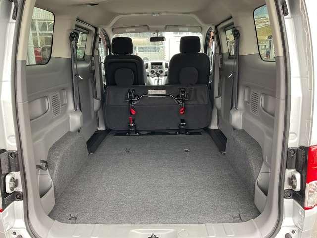 ＮＶ２００バネットワゴン １．６　１６Ｘ－２Ｒ　スライドサイドウィンドウ　ＥＴＣ　記録簿　助手席エアバック　１オーナー　パワーステアリング　ＥＴＣ　パワーウィンドウ　運転席エアバッグ　ＡＢＳ　エアコン　リモコンキー（17枚目）