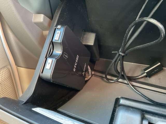 NV100クリッパーバン 660 GX ハイルーフ 社外メモリーナビ バックモニター キーレスエントリーキー パワーウィンドー 助手席エアバック アイドリングストップ ドラレコ エアコン ワンオーナー ETC レーンアシスト 運転席エアバック 記録簿有 パワステ ABS ワンセグ(13枚目)