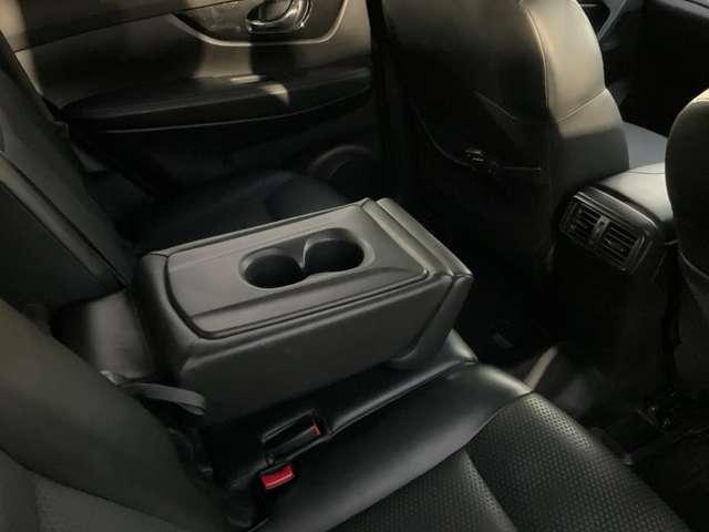 エクストレイル ２．０　２０Ｘｉ　２列車　４ＷＤ　９インチナビ　１１インチ後席モニター　セキュリティ　リアカメラ　ワンオナ　追従クルーズ　ＬＥＤ　ドライブレコーダ　インテリジェントキー　ＬＤＷ　サイドカメラ　ＥＴＣ　Ａストップ　ＡＡＣ　ナビ＆ＴＶ　メモリーナビ　キーフリー　アルミホイール（19枚目）