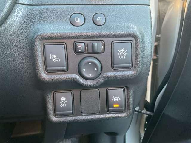 ノート １．２　ｅ－ＰＯＷＥＲ　メダリスト　メモリーナビ　アラウンドビューモニター　スマートルームミラー　社外ドラレコ　ＥＴＣ　ＬＥＤオートライト　フォグランプ　エマージェンシーブレーキ　踏み間違い防止　プラスチックバイザー　インテリキー　オートエアコン（9枚目）