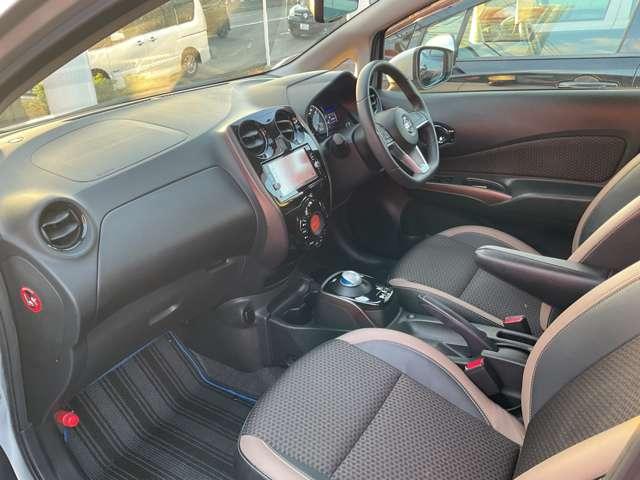 ノート １．２　ｅ－ＰＯＷＥＲ　メダリスト　メモリーナビ　アラウンドビューモニター　スマートルームミラー　社外ドラレコ　ＥＴＣ　ＬＥＤオートライト　フォグランプ　エマージェンシーブレーキ　踏み間違い防止　プラスチックバイザー　インテリキー　オートエアコン（15枚目）