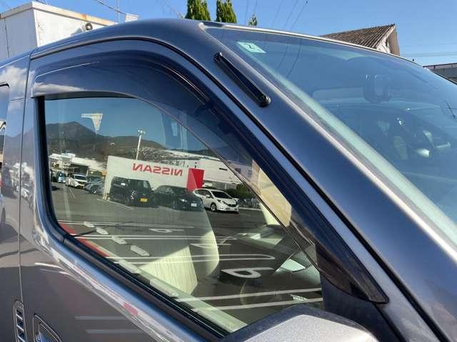 ＮＶ３５０キャラバンワゴン ２．５　ＧＸ（オートスライドドア付）　ロングボディ　低床　メモリーナビ　ＥＴＣ　インテリキー　インテリキー　助手席エアバック　エアコン　エアバック　キーレスエントリー　ナビＴＶ　パワーウィンドウ　パワーステアリング　ＡＢＳ　盗難防止システム　メモリーナビ　ＥＴＣ　定期点検記録簿（20枚目）