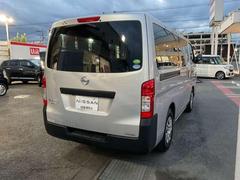 ����������飱��������ޤǥ��ꥹ�ޥ��ե���������Ǥ�������Ź���Ԥ����Ƥ���ޤ��� 2