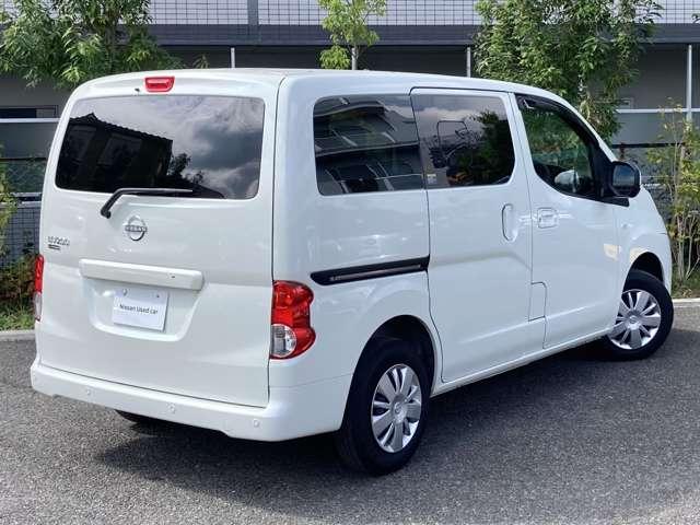 ＮＶ２００バネットワゴン １６Ｘ－２Ｒ（５ナンバー車）１オーナー弊社ユーザー様お下取車　『見て！さわって！ご確認ください！』　掲載車へのお問い合わせや現車確認（来店予約）、ご相談お待ちしております。　日産神奈川Ｃａｒスクエア湘南台　【営業時間　１０：００〜１８：００　定休日　火曜水曜】（2枚目）