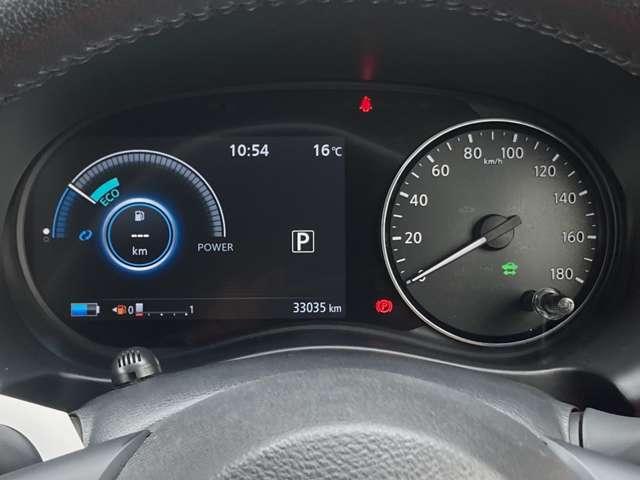 キックス Ｘ　ツートーンインテリアＥＤ　１オーナー弊社ユーザー様下取車　車検整備付き　プロパイロット　前席シートヒーター　ＤＶＤ再生カーナビ　アラウンドビューモニター　ＥＴＣ　後方撮影用カメラ付ドラレコ　ＬＥＤ※お問合わせへの回答は営業日（火／水曜休）のみの返信となります（5枚目）