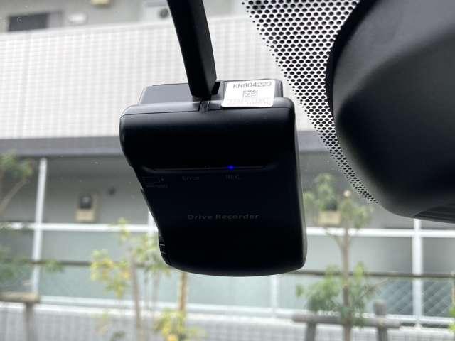 ノート X DIG-S1オーナー弊社ユーザー下取車走行35989キロ 車体色:ソニックブルーTPM DVD再生カーナビ アラウンドビューモニター ETC ドラレコ 踏み間違い衝突防止アシスト オートエアコン ※お問合わせへの回答は営業日(火/水曜休)のみの返信となります(18枚目)