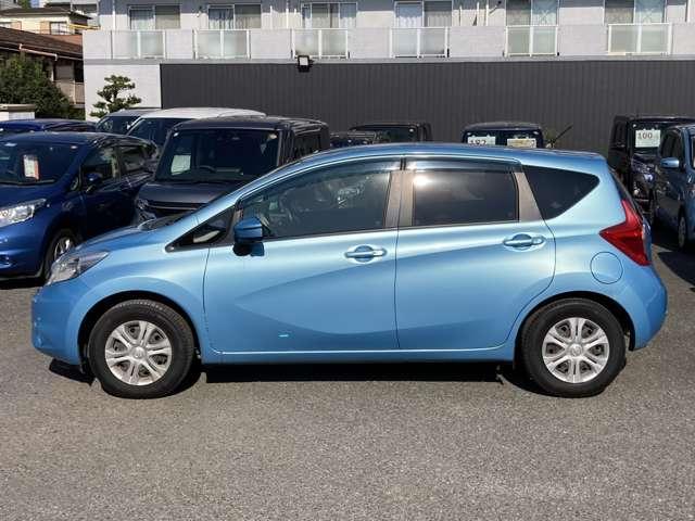 ノート X DIG-S1オーナー弊社ユーザー下取車走行35989キロ 車体色:ソニックブルーTPM DVD再生カーナビ アラウンドビューモニター ETC ドラレコ 踏み間違い衝突防止アシスト オートエアコン ※お問合わせへの回答は営業日(火/水曜休)のみの返信となります(60枚目)