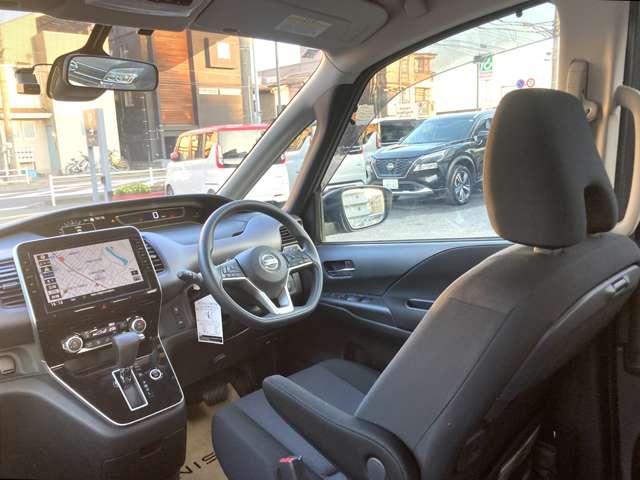 セレナ XV 走行8168キロ 1オーナー弊社ユーザー様お下取車 5ナンバー車(全幅1695mm) LED 両側オートスライドドア ブルーレイ再生カーナビ バックカメラ ETC2.0 後席オートエアコン ※お問合わせへの回答は営業日(火/水曜休)のみの返信となります(6枚目)