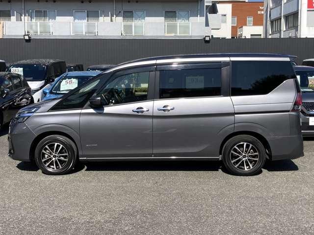 セレナ XV 走行8168キロ 1オーナー弊社ユーザー様お下取車 5ナンバー車(全幅1695mm) LED 両側オートスライドドア ブルーレイ再生カーナビ バックカメラ ETC2.0 後席オートエアコン ※お問合わせへの回答は営業日(火/水曜休)のみの返信となります(13枚目)