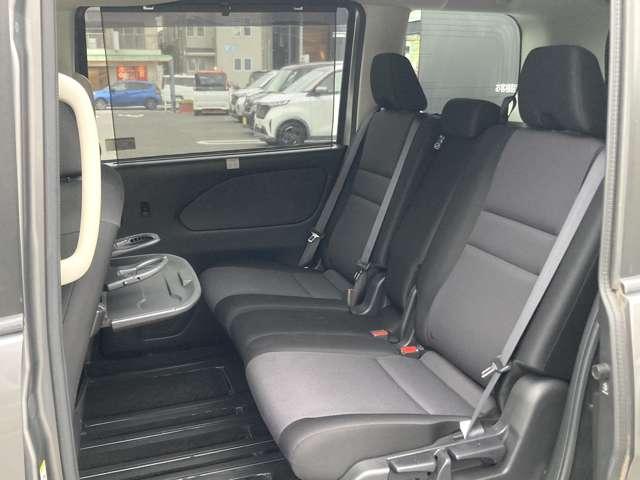 セレナ XV 走行8168キロ 1オーナー弊社ユーザー様お下取車 5ナンバー車(全幅1695mm) LED 両側オートスライドドア ブルーレイ再生カーナビ バックカメラ ETC2.0 後席オートエアコン ※お問合わせへの回答は営業日(火/水曜休)のみの返信となります(19枚目)