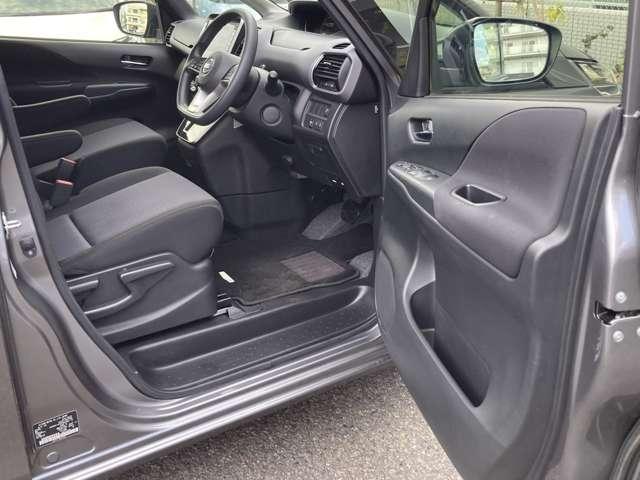 セレナ XV 走行8168キロ 1オーナー弊社ユーザー様お下取車 5ナンバー車(全幅1695mm) LED 両側オートスライドドア ブルーレイ再生カーナビ バックカメラ ETC2.0 後席オートエアコン ※お問合わせへの回答は営業日(火/水曜休)のみの返信となります(37枚目)