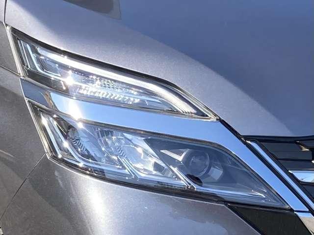 セレナ XV 走行8168キロ 1オーナー弊社ユーザー様お下取車 5ナンバー車(全幅1695mm) LED 両側オートスライドドア ブルーレイ再生カーナビ バックカメラ ETC2.0 後席オートエアコン ※お問合わせへの回答は営業日(火/水曜休)のみの返信となります(52枚目)