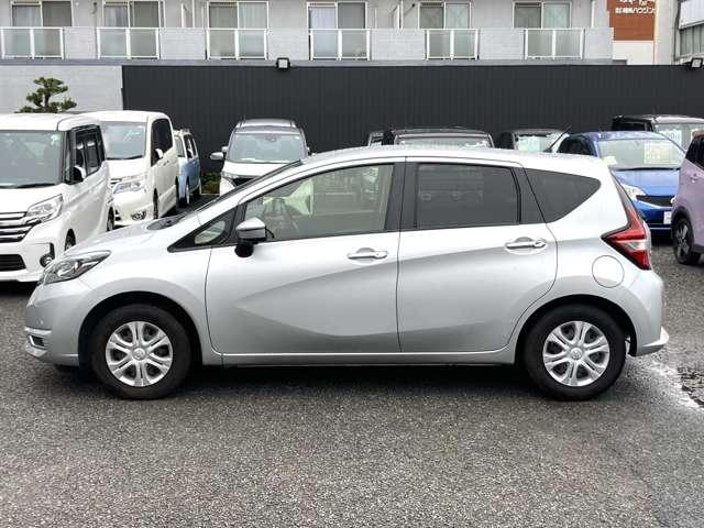 ノート X 走行31710キロ 1オーナー弊社ユーザー様お下取車 【車検整備付き】 踏み間違い衝突防止アシスト 日産純正フルセグ対応カーナビ アラウンドビューモニター 車線逸脱警報 インテリジェントキー ※お問合わせへの回答は営業日(火/水曜休)のみの返信となります(24枚目)