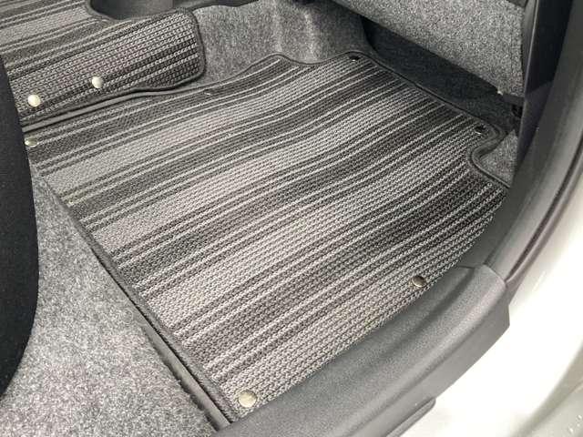 ノート X 走行31710キロ 1オーナー弊社ユーザー様お下取車 【車検整備付き】 踏み間違い衝突防止アシスト 日産純正フルセグ対応カーナビ アラウンドビューモニター 車線逸脱警報 インテリジェントキー ※お問合わせへの回答は営業日(火/水曜休)のみの返信となります(43枚目)