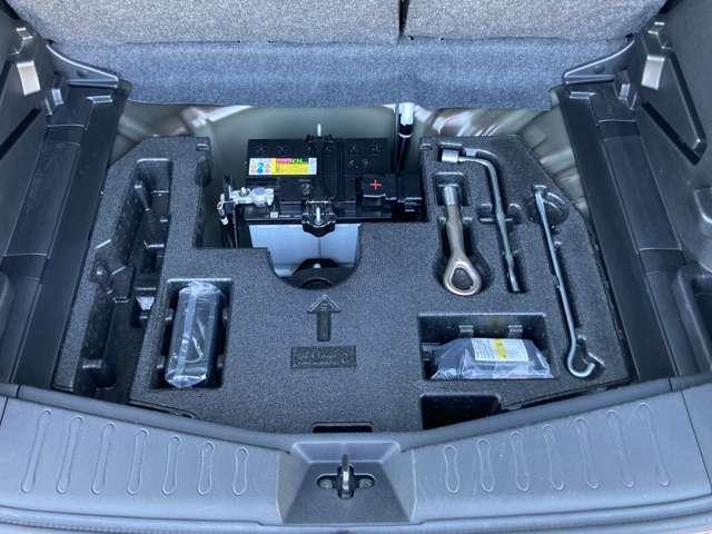 ノート ｅパワーＸ　モード・プレミア　１オーナー弊社ユーザー様下取車　車検整備付　ＬＥＤライト　ＤＶＤ再生カーナビ　アラウンドビューモニター　ＥＴＣ　踏み間違い衝突防止アシスト　後付け急加速抑制アシスト装着車※お問合わせへの回答は営業日（火／水曜休）のみの返信となります（22枚目）