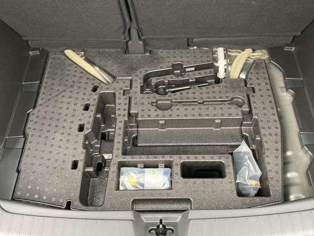 ノート Ｘ　車検／令和９年８月３０日　１オーナー弊社ユーザー様下取車　プロパイロット　ＬＥＤライト　カーナビ　アラウンドビューモニター　ＥＴＣ２．０　ケンウッド製ドラレコ　ドアバイザー　メーカー新車保証継承　※お問合わせへの回答は営業日（火／水曜休）のみの返信となります（22枚目）