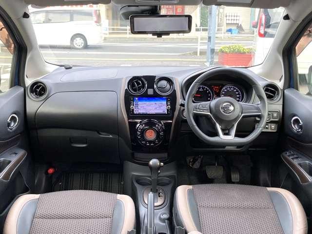 ノート １．２　メダリスト　Ｘ　ＤＶＤ再生カーナビ全周囲カメラ　ＥＴＣ　ドラレコ　バックモニター　記録簿付き　車線逸脱警報装置　３６０°モニター　サイドカメラ　インテリキー　Ｉストップ　ワンオーナー　デュアルエアバック　キーレス　パワーステアリング　イモビライザー　ＥＴＣ車載器（4枚目）