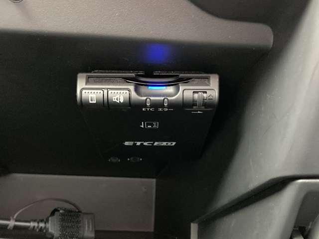 ノート １．２　メダリスト　Ｘ　ＤＶＤ再生カーナビ全周囲カメラ　ＥＴＣ　ドラレコ　バックモニター　記録簿付き　車線逸脱警報装置　３６０°モニター　サイドカメラ　インテリキー　Ｉストップ　ワンオーナー　デュアルエアバック　キーレス　パワーステアリング　イモビライザー　ＥＴＣ車載器（17枚目）