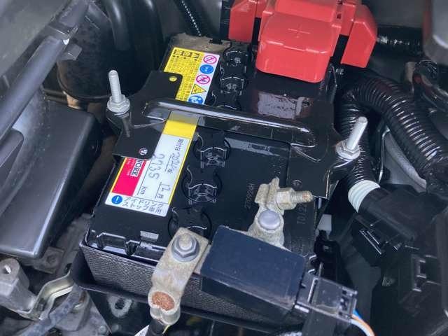 デイズ ハイウェイスターX 1オーナー弊社ユーザー下取車3521キロ 『おそらく禁煙車として使われていた様子のお車です』 プロパイロット 日産純正カーナビ バックカメラ 踏み間違い衝突防止アシスト LED ※お問合わせへの回答は営業日【火/水曜休】のみの返信となります。(7枚目)