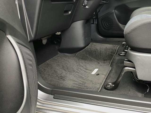 デイズ ハイウェイスターX 1オーナー弊社ユーザー下取車3521キロ 『おそらく禁煙車として使われていた様子のお車です』 プロパイロット 日産純正カーナビ バックカメラ 踏み間違い衝突防止アシスト LED ※お問合わせへの回答は営業日【火/水曜休】のみの返信となります。(44枚目)