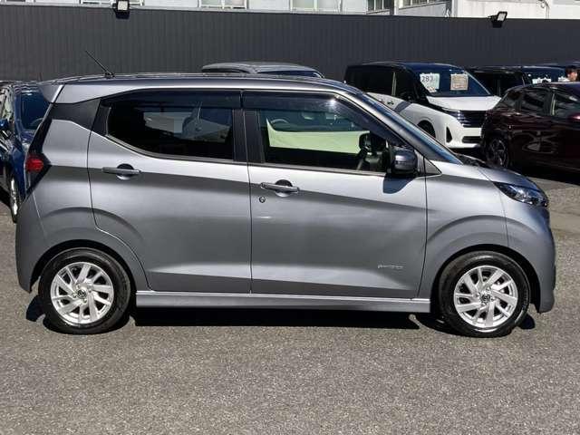 デイズ ハイウェイスターX 1オーナー弊社ユーザー下取車3521キロ 『おそらく禁煙車として使われていた様子のお車です』 プロパイロット 日産純正カーナビ バックカメラ 踏み間違い衝突防止アシスト LED ※お問合わせへの回答は営業日【火/水曜休】のみの返信となります。(55枚目)