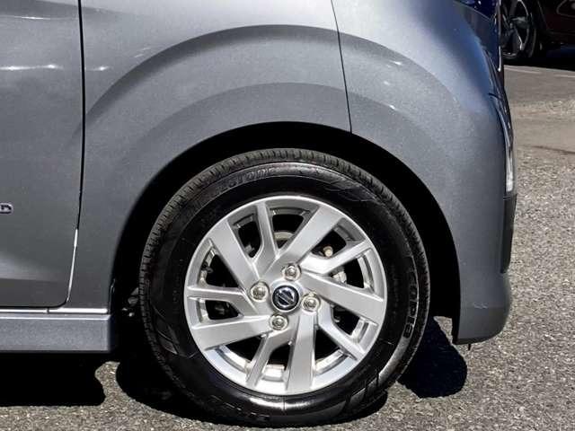 デイズ ハイウェイスターX 1オーナー弊社ユーザー下取車3521キロ 『おそらく禁煙車として使われていた様子のお車です』 プロパイロット 日産純正カーナビ バックカメラ 踏み間違い衝突防止アシスト LED ※お問合わせへの回答は営業日【火/水曜休】のみの返信となります。(56枚目)