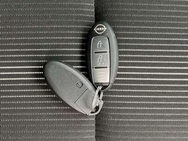 ノート X 2WD 走行6981キロ 1オーナー弊社ユーザー様下取車 カーナビ バックカメラ ETC 後方撮影用カメラ付ドラレコ 踏み間違い衝突防止アシスト オートエアコン インテリジェントキー 車検整備付き※お問合わせへの回答は営業日(火/水曜休)のみの返信となります(22枚目)