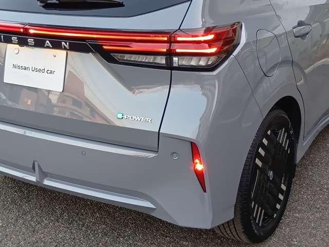 オーラ G 2WD 走行2558キロ 元日産神奈川新車店舗展示試乗車 車体色:ステルスグレーP 禁煙車 BOSE プロパイロット カーナビ アラウンドビューモニター ETC2.0 車内撮影用カメラ付きドラレコ※お問合わせへの回答は営業日(火/水曜休)のみの返信となります(23枚目)