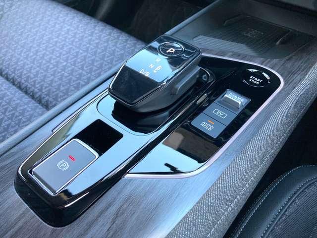 オーラ G 2WD 走行2558キロ 元日産神奈川新車店舗展示試乗車 車体色:ステルスグレーP 禁煙車 BOSE プロパイロット カーナビ アラウンドビューモニター ETC2.0 車内撮影用カメラ付きドラレコ※お問合わせへの回答は営業日(火/水曜休)のみの返信となります(69枚目)