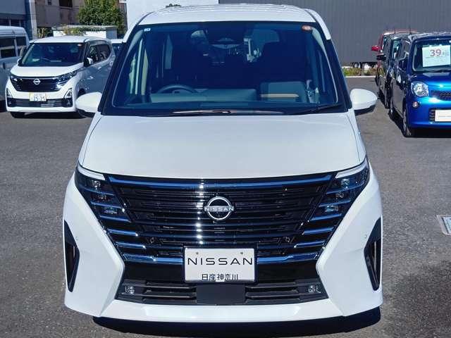 セレナ ハイウェイスターＶ　元弊社試乗車（社有車）　走行７３２１キロ　禁煙車　後席モニター　両側オートスライドドア　セレナ純正カーナビ　アラウンドビューモニター　ＥＴＣ２．０　ドラレコ　メーカー新車保証継承　※お問合わせへの回答は営業日（火／水曜休）のみの返信となります（16枚目）