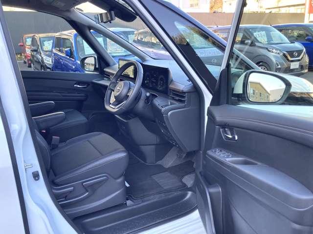 セレナ ハイウェイスターＶ　元弊社試乗車（社有車）　走行７３２１キロ　禁煙車　後席モニター　両側オートスライドドア　セレナ純正カーナビ　アラウンドビューモニター　ＥＴＣ２．０　ドラレコ　メーカー新車保証継承　※お問合わせへの回答は営業日（火／水曜休）のみの返信となります（22枚目）