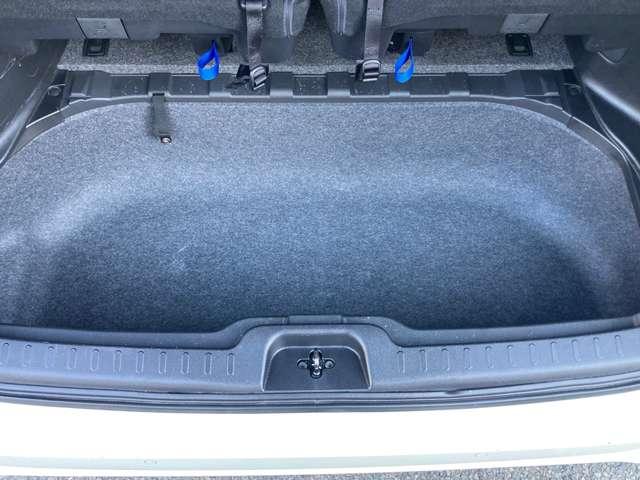 セレナ ハイウェイスターＶセレクション１オーナー弊社ユーザー様下取車　ＬＥＤ　プロパイロット　両側オートスライドドア　後席モニター　ブルーレイ再生カーナビ　アラウンドビューモニター　ＥＴＣ２．０　ドラレコ　※お問合わせへの回答は営業日（火／水曜休）のみの返信となります（22枚目）