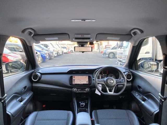 キックス 1.2 X FOUR (e-POWER) 4WD 後期型 4WD 禁煙車 メーカー新車保証継承 テレビ LEDライト 踏み間違い防止 アラウンドビュ- ETC 禁煙車 盗難防止システム 車線逸脱警報 インテリキー バックモニター ワンオーナー オートエアコン 4WD アルミホイール 記録簿付き(4枚目)