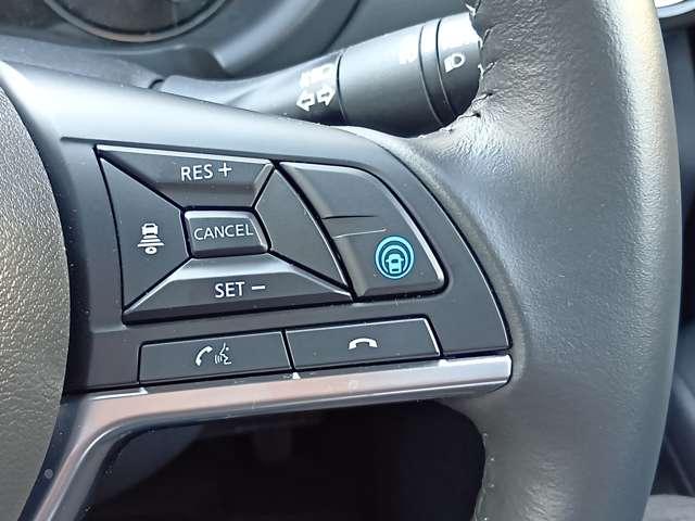 キックス 1.2 X FOUR (e-POWER) 4WD 後期型 4WD 禁煙車 メーカー新車保証継承 テレビ LEDライト 踏み間違い防止 アラウンドビュ- ETC 禁煙車 盗難防止システム 車線逸脱警報 インテリキー バックモニター ワンオーナー オートエアコン 4WD アルミホイール 記録簿付き(7枚目)