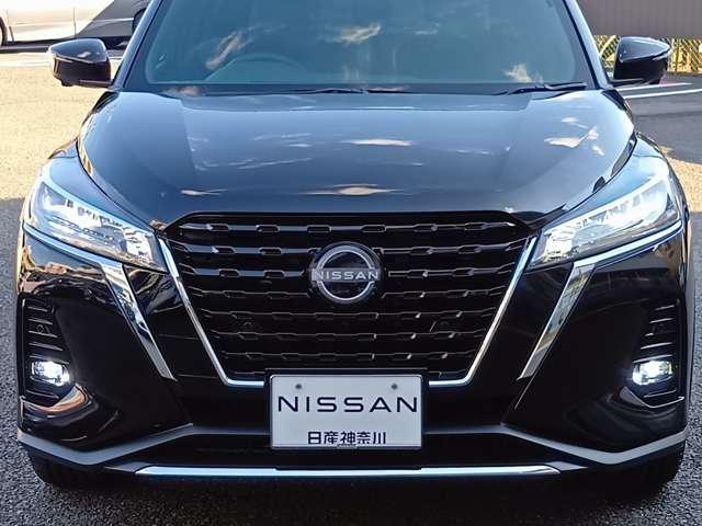 キックス 1.2 X FOUR (e-POWER) 4WD 後期型 4WD 禁煙車 メーカー新車保証継承 テレビ LEDライト 踏み間違い防止 アラウンドビュ- ETC 禁煙車 盗難防止システム 車線逸脱警報 インテリキー バックモニター ワンオーナー オートエアコン 4WD アルミホイール 記録簿付き(9枚目)