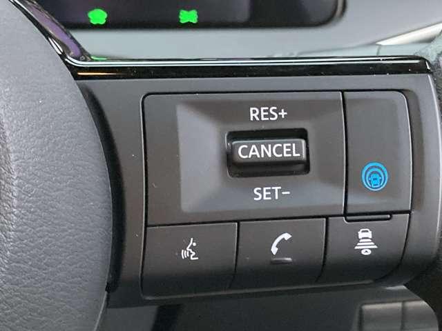 ノート １．２　Ｘ　禁煙車カーナビ全周囲カメラＥＴＣ２．０ドラレコ　リアカメラ　衝突被害軽減ブレ－キ　全方位カメラ　ＥＴＣ付　禁煙車　ＬＥＤヘッドライト　レーダークルーズ　レーンアシスト　インテリジェントキー　ワンオーナー　ドラレコ　整備記録簿　盗難防止システム（6枚目）