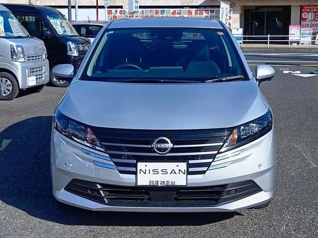 ノート １．２　Ｘ　禁煙車カーナビ全周囲カメラＥＴＣ２．０ドラレコ　リアカメラ　衝突被害軽減ブレ－キ　全方位カメラ　ＥＴＣ付　禁煙車　ＬＥＤヘッドライト　レーダークルーズ　レーンアシスト　インテリジェントキー　ワンオーナー　ドラレコ　整備記録簿　盗難防止システム（10枚目）