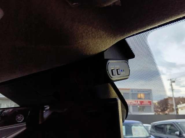 ノート １．２　Ｘ　禁煙車カーナビ全周囲カメラＥＴＣ２．０ドラレコ　リアカメラ　衝突被害軽減ブレ－キ　全方位カメラ　ＥＴＣ付　禁煙車　ＬＥＤヘッドライト　レーダークルーズ　レーンアシスト　インテリジェントキー　ワンオーナー　ドラレコ　整備記録簿　盗難防止システム（17枚目）