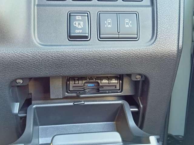 セレナ １．２　ｅ－ＰＯＷＥＲ　ハイウェイスター　Ｖ　３６０°カメラ　エマジェンシーブレーキ　１オナ　パーキングアシスト　スマキー　バックカメラ　ＬＥＤ　レーンアシスト　点検記録簿付　ＥＴＣ　ドラレコ　イモビ　サイドカーテンエアバック　フルオートエアコン（15枚目）