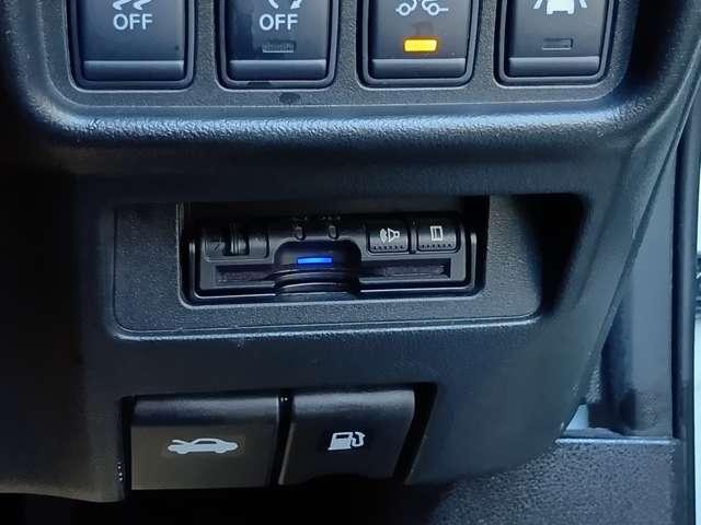 ジューク 15RX Vセレクション 1オーナー弊社ユーザー様お下取車 キセノンライト DVD再生カーナビ アラウンドビューモニター ETC2.0 ドラレコ 衝突被害軽減ブレーキ インテリジェントキー 『年末年始のご案内 12月27日から新年3日まで休業いたします』(9枚目)