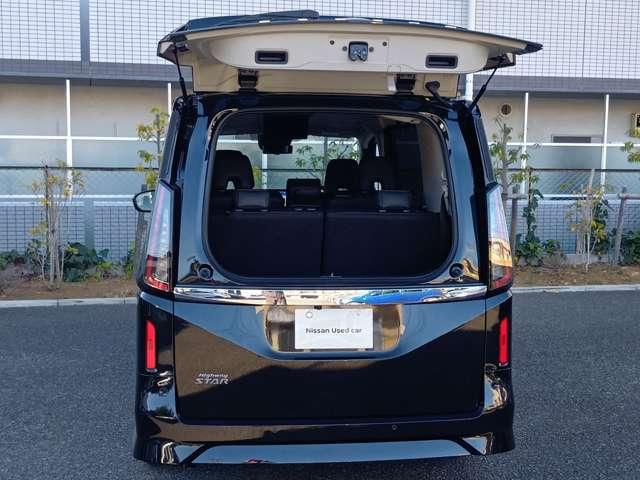 セレナ ハイウェイスターV『日産神奈川新車店舗での、展示車でした』 走行151キロ(禁煙車) プロパイロット セレナ純正カーナビ アラウンドビューモニター ETC2.0 ドラレコ メーカー新車保証継承 『年末年始のご案内 12月27日から新年3日まで休業いたします』(22枚目)
