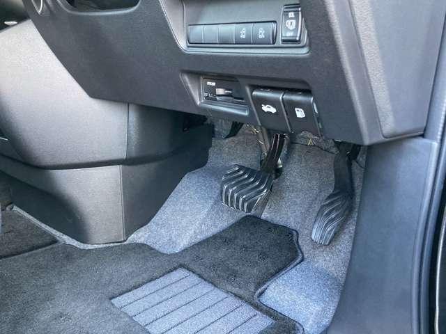 セレナ ハイウェイスターV『日産神奈川新車店舗での、展示車でした』 走行151キロ(禁煙車) プロパイロット セレナ純正カーナビ アラウンドビューモニター ETC2.0 ドラレコ メーカー新車保証継承 『年末年始のご案内 12月27日から新年3日まで休業いたします』(46枚目)