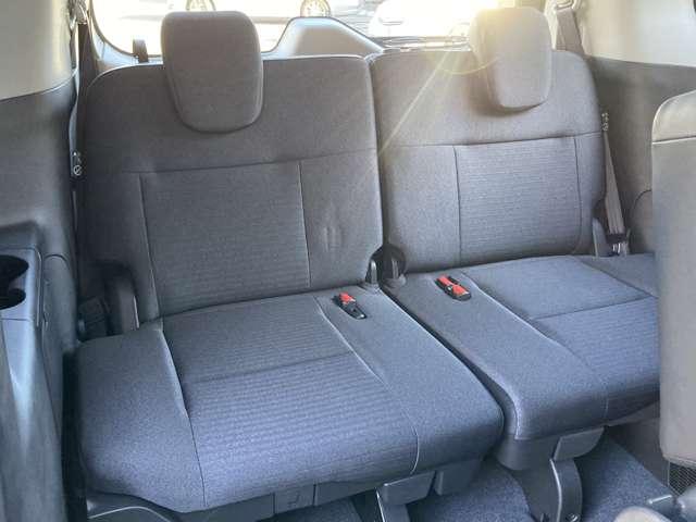 セレナ ハイウェイスターV『日産神奈川新車店舗での、展示車でした』 走行151キロ(禁煙車) プロパイロット セレナ純正カーナビ アラウンドビューモニター ETC2.0 ドラレコ メーカー新車保証継承 『年末年始のご案内 12月27日から新年3日まで休業いたします』(49枚目)