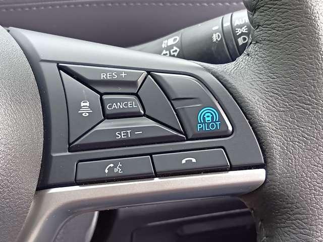 セレナ ｅパワー　ハイウェイスターＶ　１オーナー弊社ユーザー様下取車　プロパイロット　後席モニター　ブルーレイ再生カーナビ　アラウンドビューモニター　ＥＴＣ２．０　ドラレコ　両側オートスライドドア　ＬＥＤ　『年末年始のご案内　１２月２７日から新年３日まで休業いたします』（7枚目）