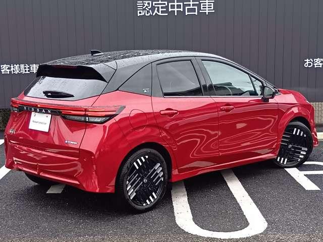 オーラ Ｇ　レザーエディション２ＷＤ（ＭＣ後モデル）日産神奈川試乗車　禁煙車　ＢＯＳＥ　プロパイロット　カーナビ　アラウンドビューモニター　ＥＴＣ２．０　車内撮影用カメラ付ドラレコ　メーカー新車保証継承　『年末年始のご案内　１２月２７日から新年３日まで休業いたします』（2枚目）